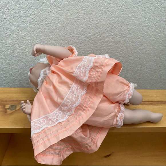 Vintage 1986 Knowles “Heather” Yolanda's Picture Perfect Babies Collection Doll - Picture 5 of 13